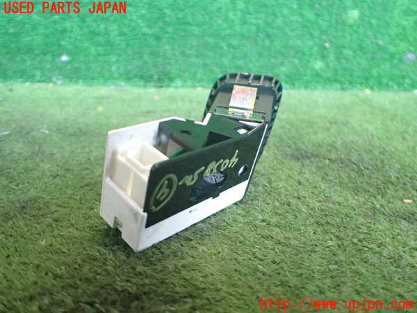 2UPJ-9240386309]セルシオ(UCF31)スイッチ4 中古_2