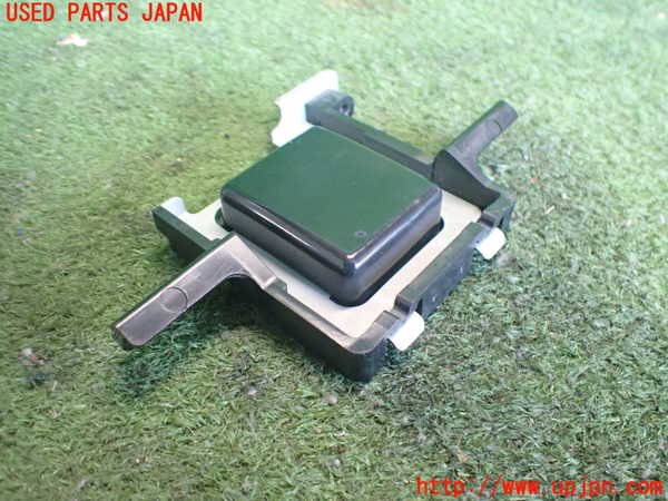 2UPJ-9240386383]セルシオ(UCF31)センサー3 中古_2