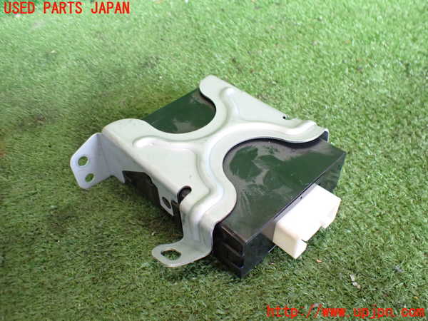 2UPJ-9240386150]セルシオ(UCF31)コンピューター5 中古_2
