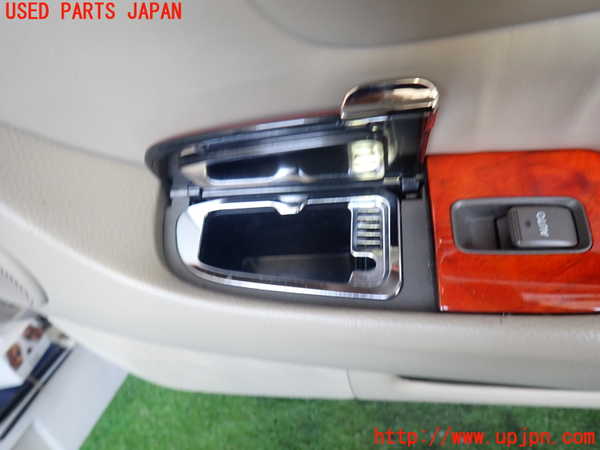 2UPJ-9240381294]セルシオ(UCF31)右後ドア内張り 中古_3