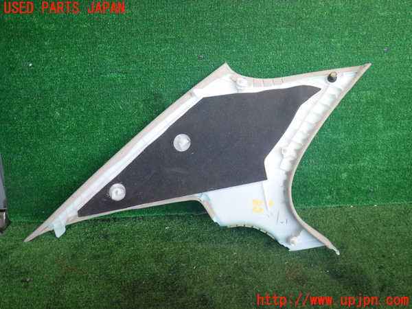 2UPJ-9240387675]セルシオ(UCF31)右リアピラートリム 中古_2