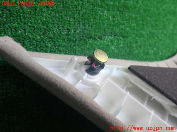2UPJ-9240387680]セルシオ(UCF31)左リアピラートリム 中古_3