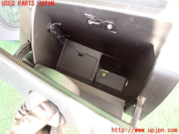 2UPJ-9240397516]アバルト・595(31214T)グローブボックス1 中古_3