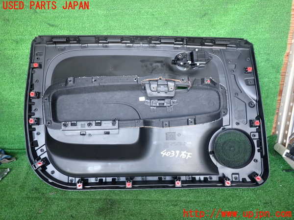 2UPJ-9240391234]アバルト・595(31214T)右ドア内張り 中古_3
