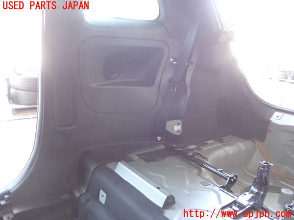 2UPJ-9240397675]アバルト・595(31214T)右リアピラートリム 中古_3