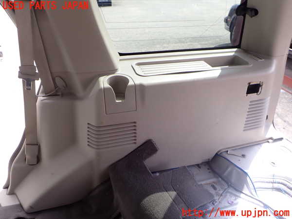 2UPJ-9240407675]リンカーン・ナビゲーター(不明)右リアピラートリム (ジャンク品) 中古_4