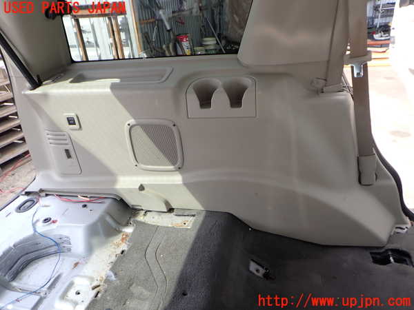 2UPJ-9240407680]リンカーン・ナビゲーター(不明)左リアピラートリム (ジャンク品) 中古_4