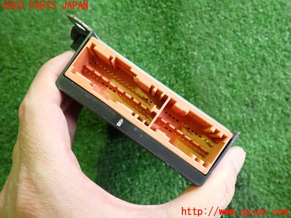 2UPJ-9240416145]アバルト・595(312142)エアバッグコンピューター 中古_3