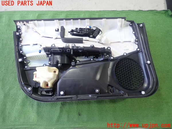 1UPJ-9240421234]MIRAI(ミライ)(JPD20)右前ドア内張り 中古_3