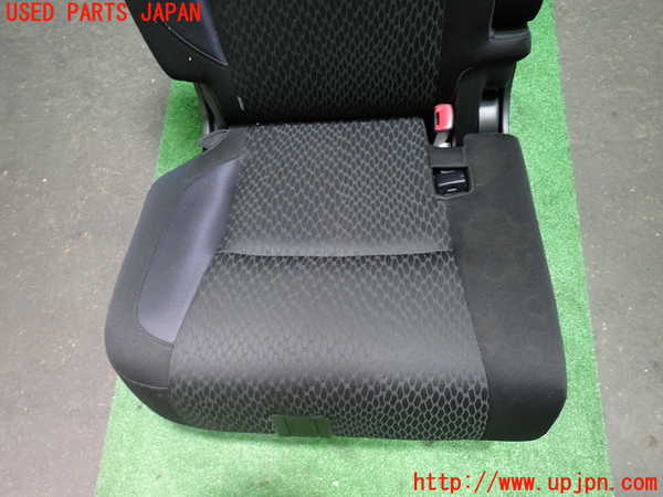 1UPJ-9240437405]ソリオ バンディット(MA36S)右リアシート 中古_4