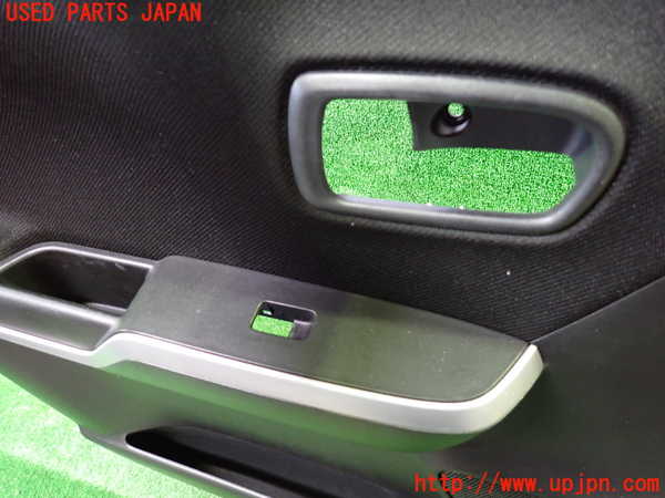 1UPJ-9240431264]ソリオ バンディット(MA36S)左前ドア内張り 中古_2