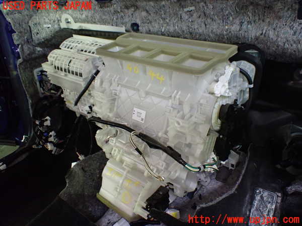 1UPJ-9240446081]カムリハイブリッド(AXVH70)エバポレーター1 中古_2