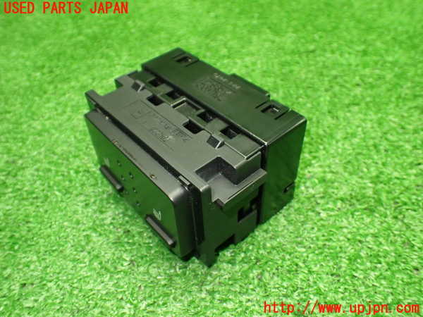 1UPJ-9240446308]カムリハイブリッド(AXVH70)スイッチ3 (シートヒーター) 中古_2