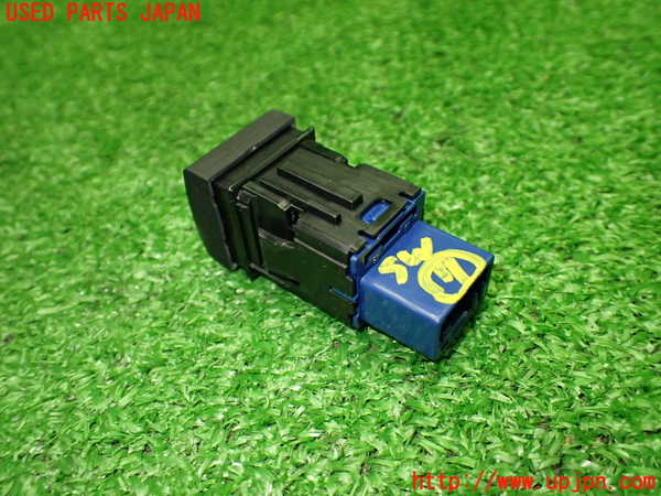 1UPJ-9240446312]カムリハイブリッド(AXVH70)スイッチ7 (トランク) 中古_3