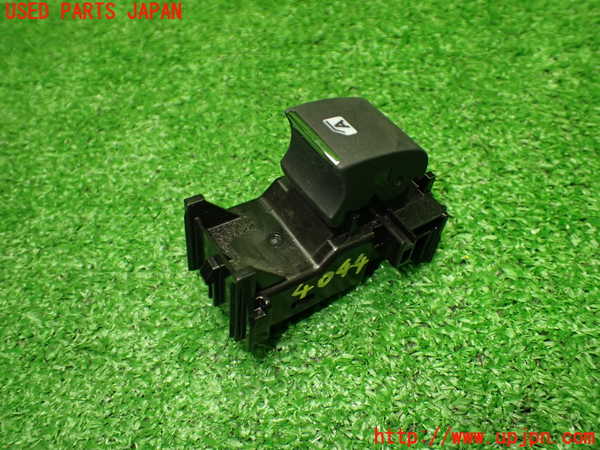 1UPJ-9240446245]カムリハイブリッド(AXVH70)左前パワーウィンドウスイッチ 中古_2