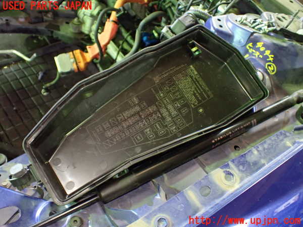 1UPJ-9240446742]カムリハイブリッド(AXVH70)ヒューズボックス2 中古_3