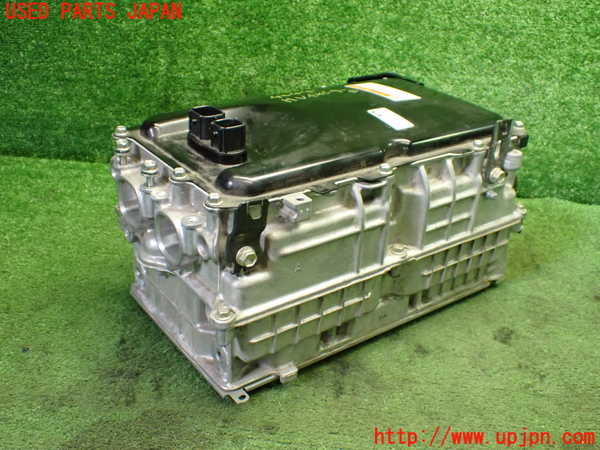 1UPJ-9240446916]カムリハイブリッド(AXVH70)インバーターコンバーター 中古_2