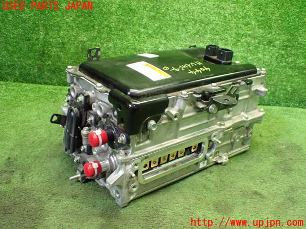 1UPJ-9240446916]カムリハイブリッド(AXVH70)インバーターコンバーター 中古_3