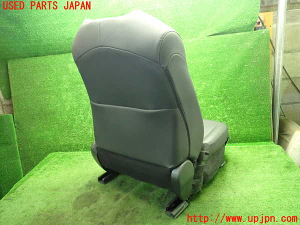 1UPJ-9240447065]カムリハイブリッド(AXVH70)助手席シート 中古_4
