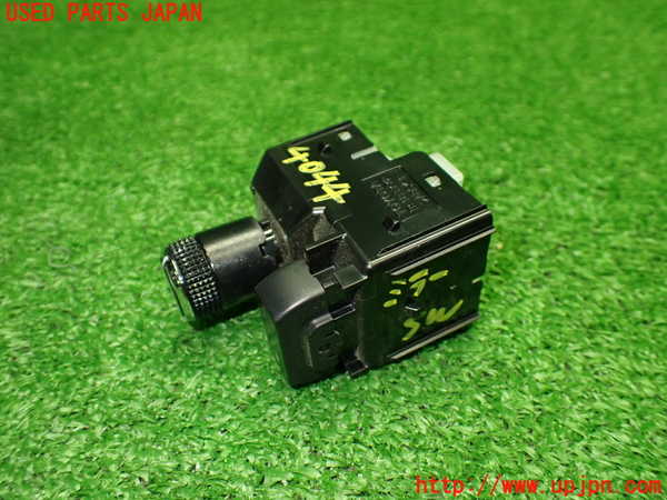 1UPJ-9240446280]カムリハイブリッド(AXVH70)ミラースイッチ 中古_2