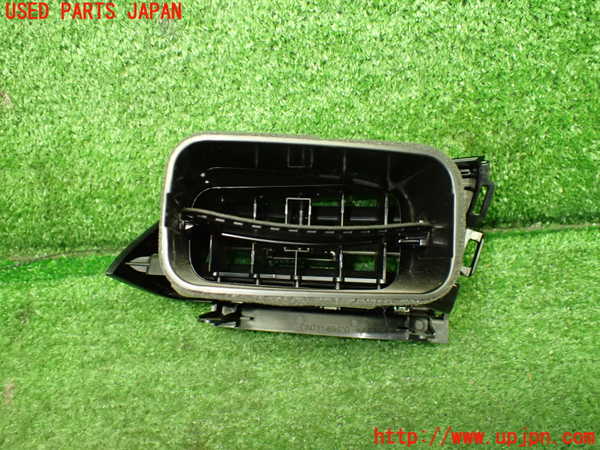 1UPJ-9240447526]カムリハイブリッド(AXVH70)エアコン吹き出し口1 (右) 中古_4