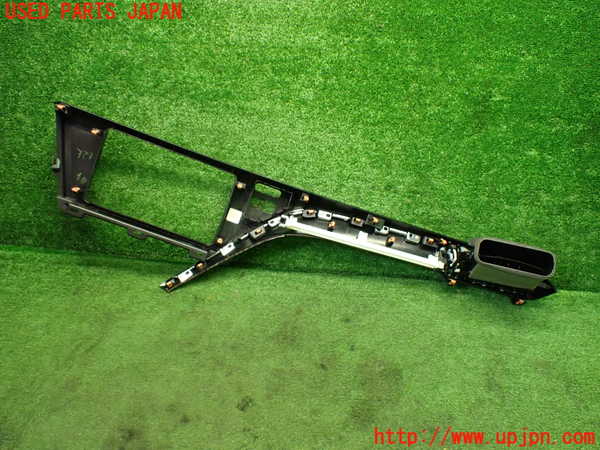 1UPJ-9240447691]カムリハイブリッド(AXVH70)内装トリム類1 中古_5