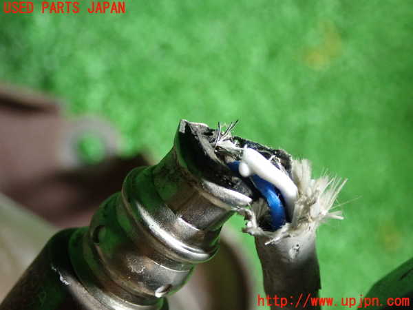 1UPJ-9240452661]SAI(サイ)(AZK10)触媒1 中古_2