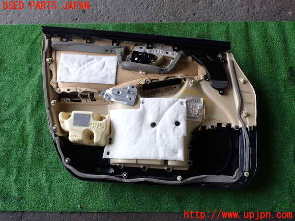 1UPJ-9240451234]SAI(サイ)(AZK10)右前ドア内張り 中古_5