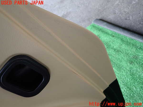 1UPJ-9240451264]SAI(サイ)(AZK10)左前ドア内張り 中古_4