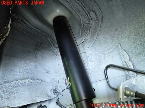 1UPJ-9240465070]ノート e-POWER NISMO(HE12)右リアショックアブソーバー 中古_2