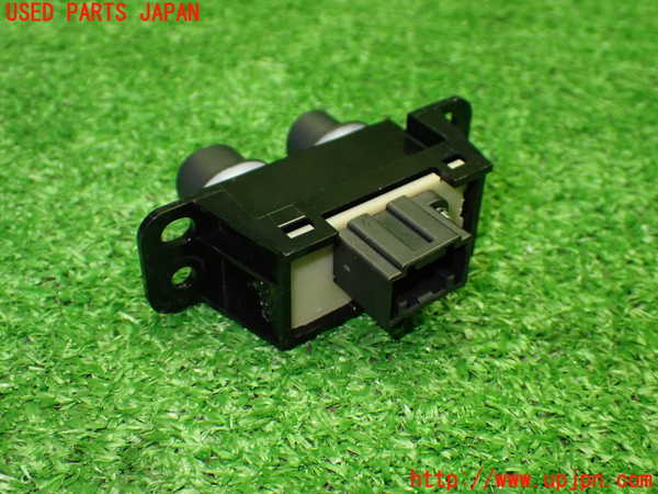 1UPJ-9240466307]ノート e-POWER NISMO(HE12)スイッチ2 (時計等) 中古_3
