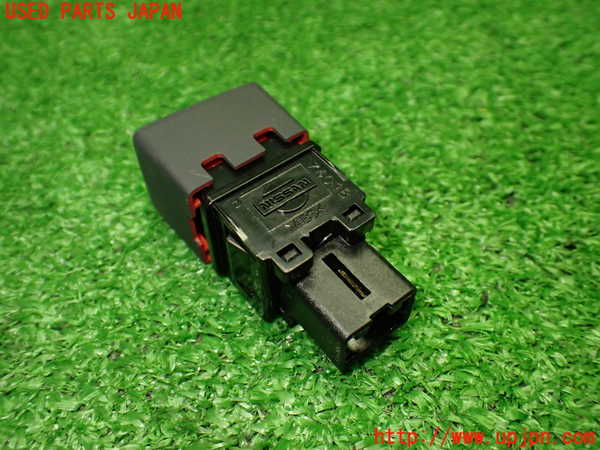 1UPJ-9240466290]ノート e-POWER NISMO(HE12)ハザードスイッチ 中古_3