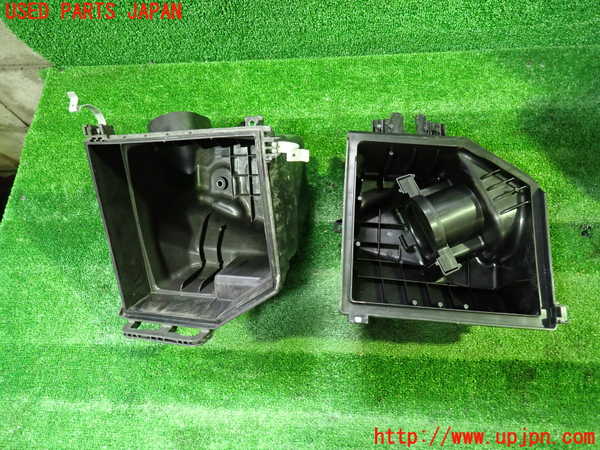 1UPJ-9240472560]アルファード(GGH30W)エアクリーナーボックス 中古_2