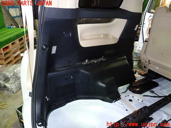 1UPJ-9240477680]アルファード(GGH30W)左リアピラートリム 中古_4