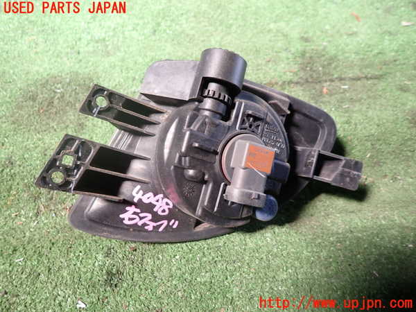 1UPJ-9240481180]BMW アクティブハイブリッド5(AH5)(FZ35)(F10)右フォグ (ジャンク品) 中古_2
