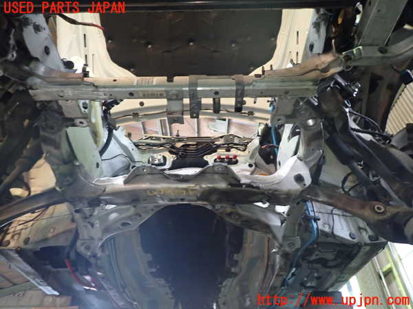 1UPJ-9240485285]BMW アクティブハイブリッド5(AH5)(FZ35)(F10)フロントメンバー 中古_2