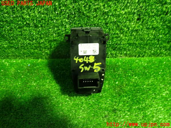 1UPJ-9240486310]BMW アクティブハイブリッド5(AH5)(FZ35)(F10)スイッチ5 (ジャンク品) 中古_2