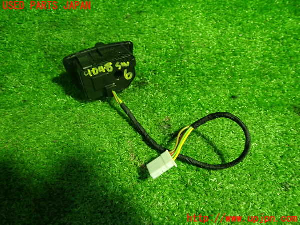 1UPJ-9240486311]BMW アクティブハイブリッド5(AH5)(FZ35)(F10)スイッチ6 (ジャンク品) 中古_2