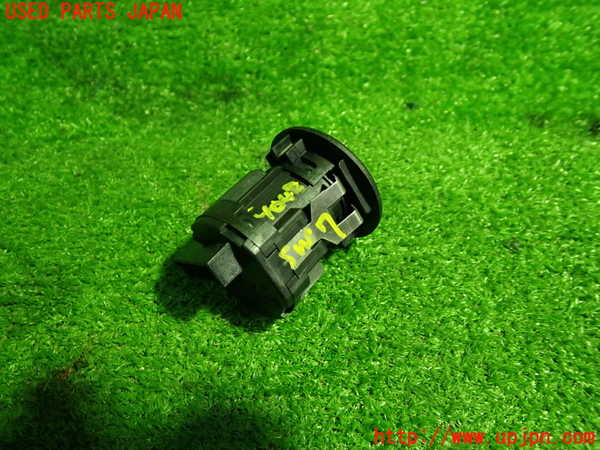 1UPJ-9240486312]BMW アクティブハイブリッド5(AH5)(FZ35)(F10)スイッチ7 (ジャンク品) 中古_2