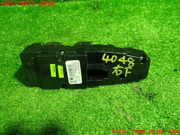 1UPJ-9240486240]BMW アクティブハイブリッド5(AH5)(FZ35)(F10)右前パワーウィンドウスイッチ (ジャンク品) 中古_3