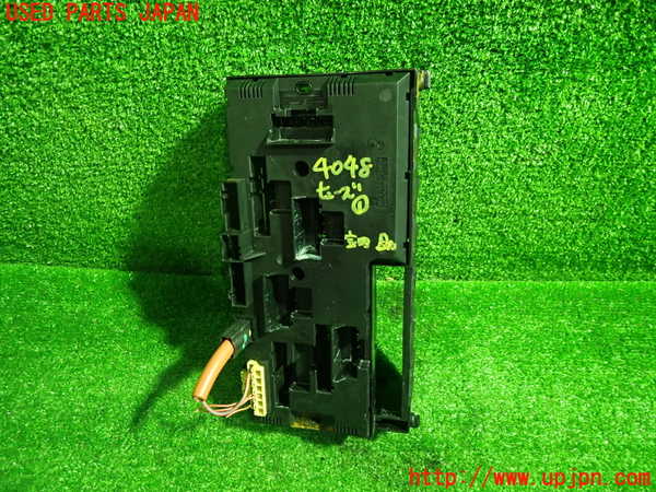 1UPJ-9240486741]BMW アクティブハイブリッド5(AH5)(FZ35)(F10)ヒューズボックス1 (ジャンク品) 中古_3