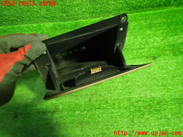 1UPJ-9240487841]BMW アクティブハイブリッド5(AH5)(FZ35)(F10)小物入れ1 中古_2