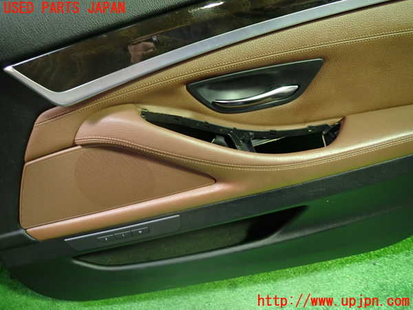 1UPJ-9240481234]BMW アクティブハイブリッド5(AH5)(FZ35)(F10)右前ドア内張り 中古_2
