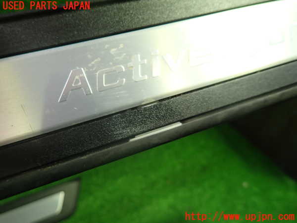 1UPJ-9240487740]BMW アクティブハイブリッド5(AH5)(FZ35)(F10)スカッフプレート 中古_2