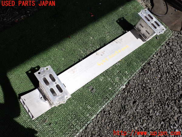 1UPJ-9240491014]レクサス・LS600h(UVF45)フロントバンパーホースメント 中古_3