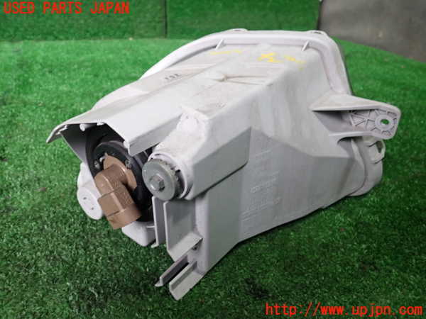1UPJ-9240491182]レクサス・LS600h(UVF45)左フォグ 中古_2