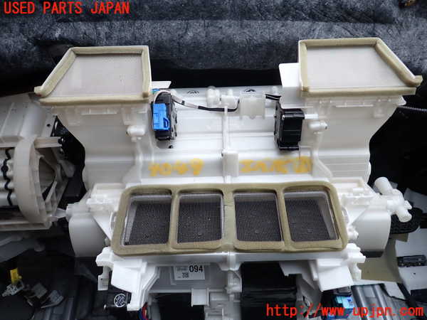 1UPJ-9240496081]レクサス・LS600h(UVF45)エバポレーター1 (フロント) 中古_2