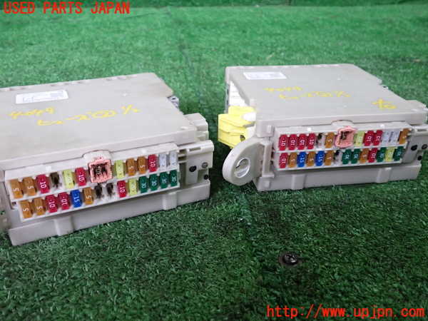 1UPJ-9240496742]レクサス・LS600h(UVF45)ヒューズボックス2 中古_2