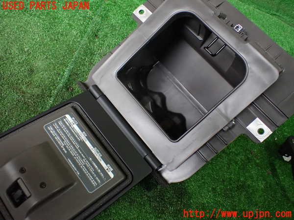 1UPJ-9240497841]レクサス・LS600h(UVF45)小物入れ1 中古_3