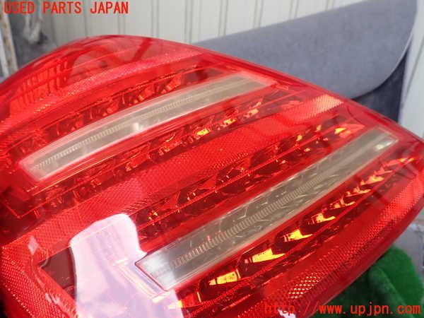 1UPJ-9240501536]ベンツ S550 ロング(221171 W221)左テールランプ 中古_2
